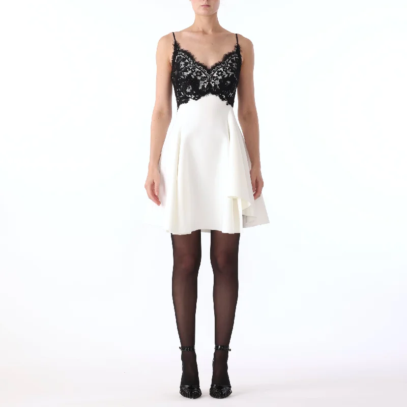Super Deal S/L BONDED CREPE MINI DRESS WITH CORDED BOUQUET LACE